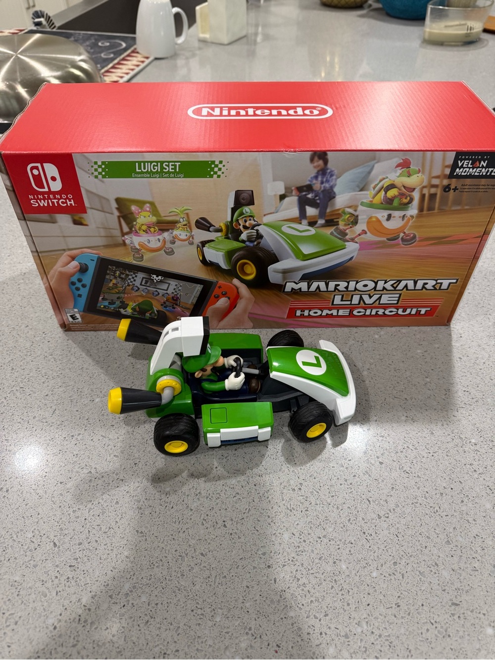 Nintendo Mario Kart Live: Home Circuit - Luigi Set (Green) - Picture 3 of 14
